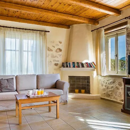 Tselentata Sleeps 4 Pool Air Con Wifi *
