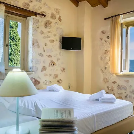Tselentata Sleeps 4 Pool Air Con Wifi Villa Tselendáta